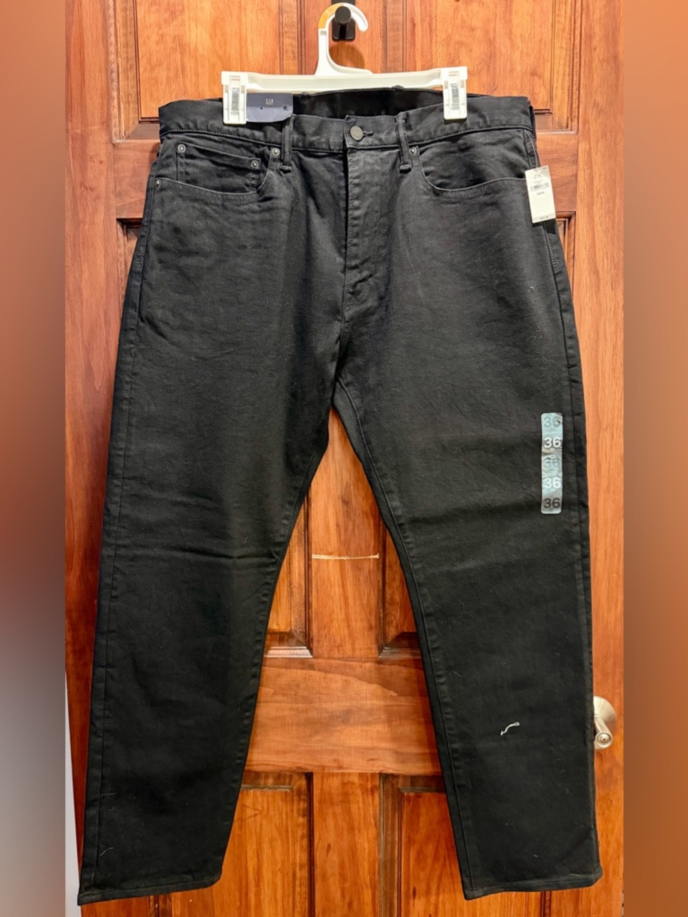 GAP Men’s Black Relaxed Fit Jeans